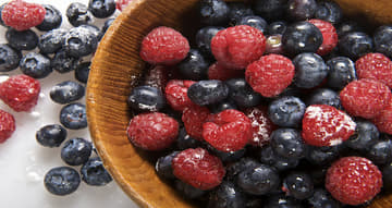 1mg Protip : Add berries to your diet to improve brain function.