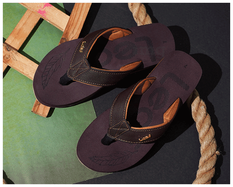 Best men's slippers for best sale flat feet