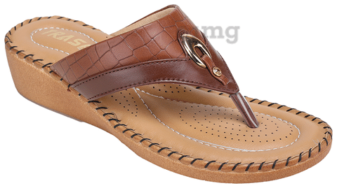 Doctor chappal for ladies price 2025