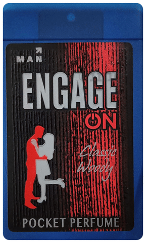 Engage spray pocket outlet